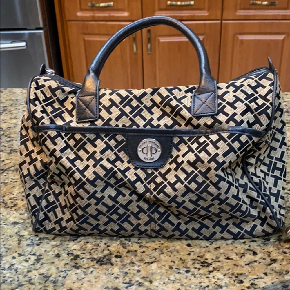 Tommy Hilfiger purse